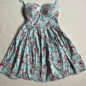Dainty pleated floral dress with built in bra